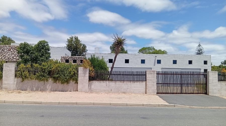 4 Bedroom Property for Sale in Hopefield Western Cape